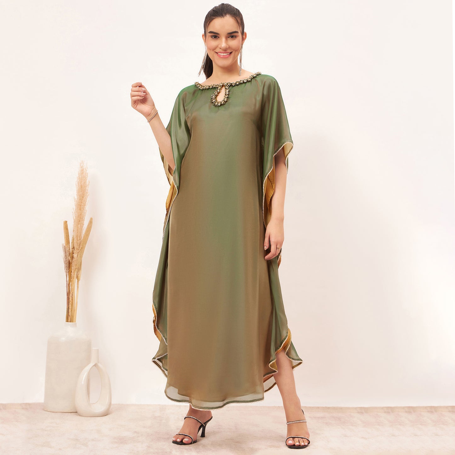 Green Crystal Embroidered Round Kaftan