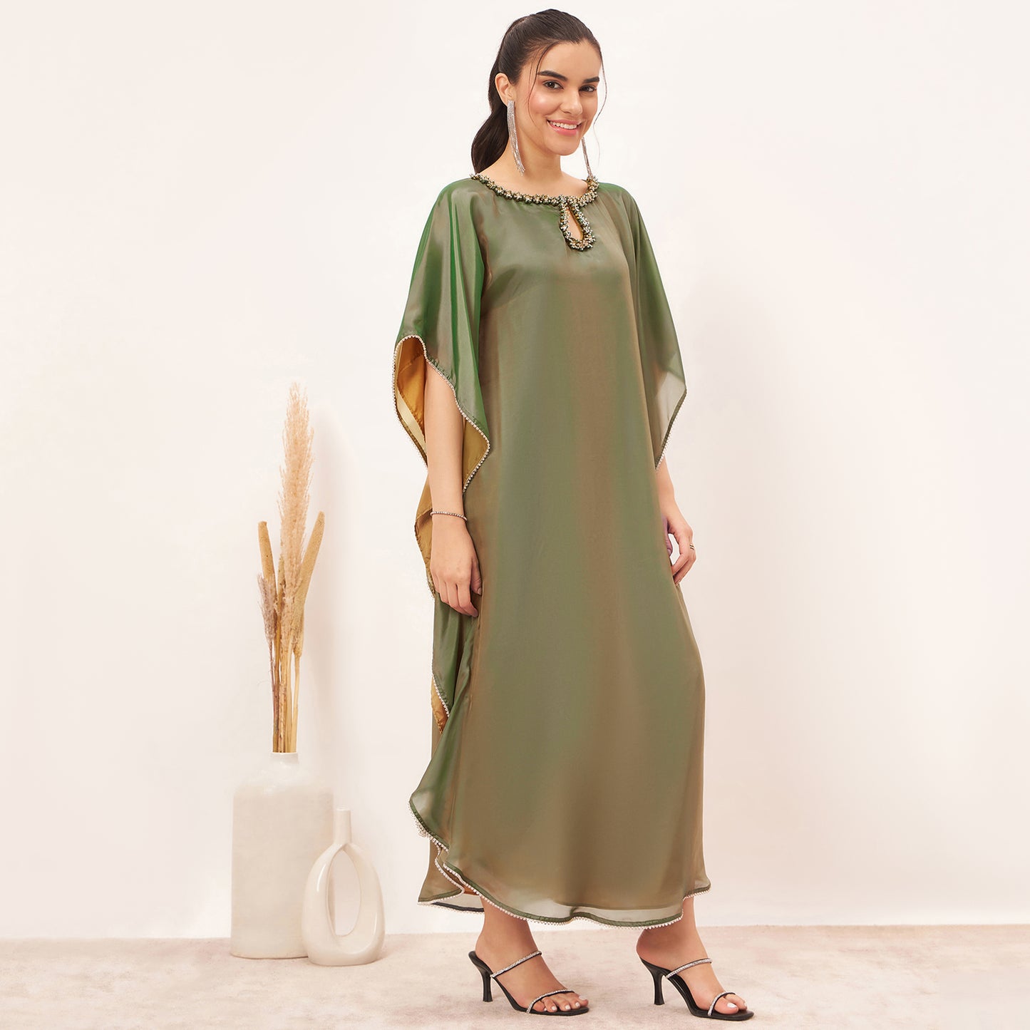 Green Crystal Embroidered Round Kaftan
