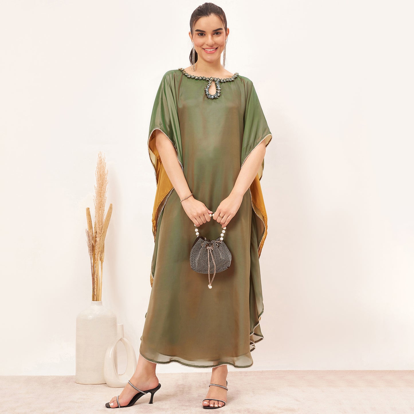 Green Crystal Embroidered Round Kaftan