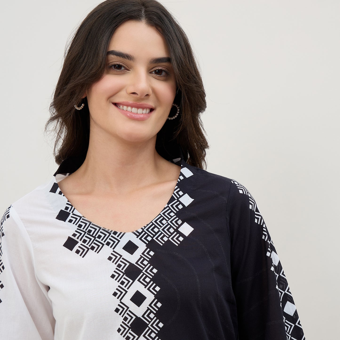 Black and White Symmetric Mosaic Printed Co-Ord Set