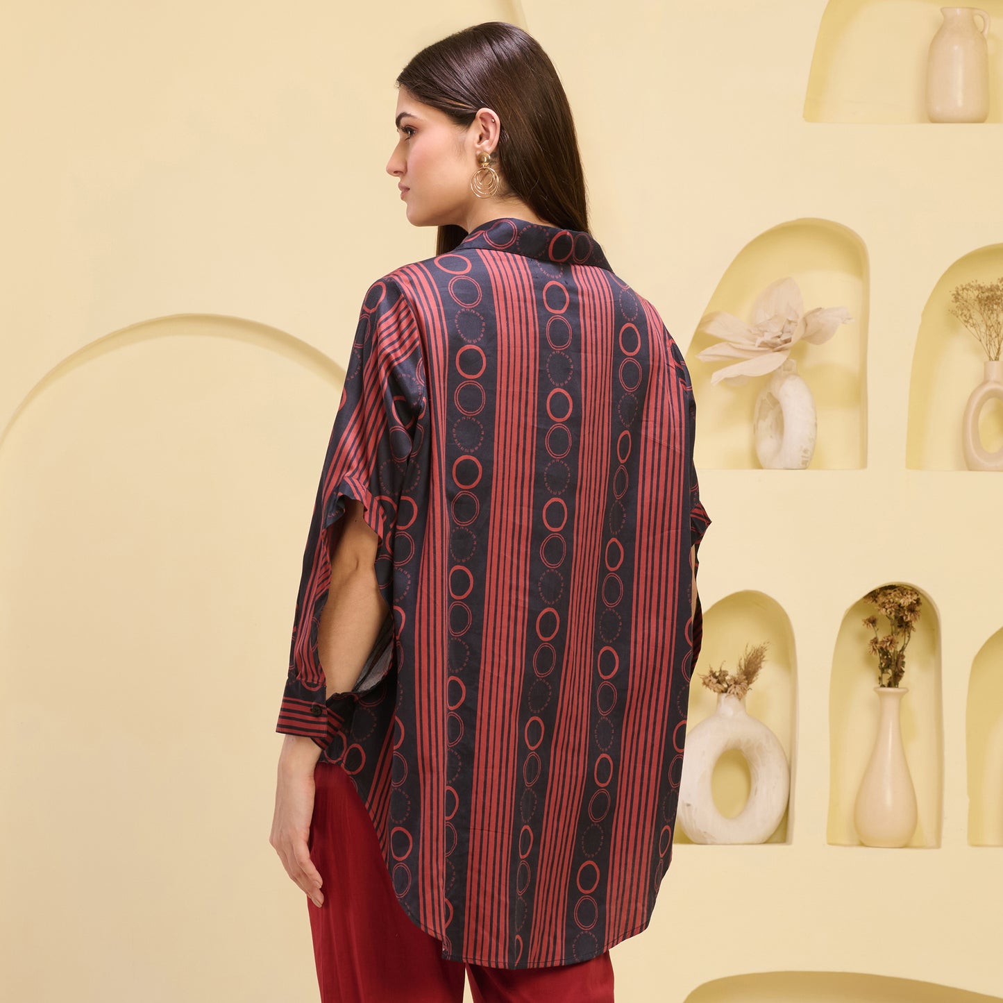 Black and Red Powerful Stripe Print Shirt with Cutout Sleeves