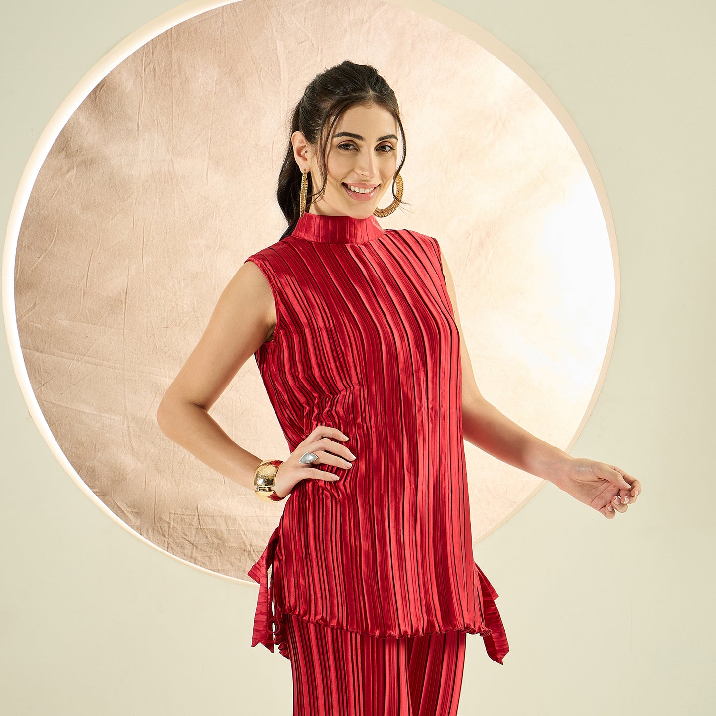 Venetian Red Sleeveless Turtle Neck Box Pleated Top