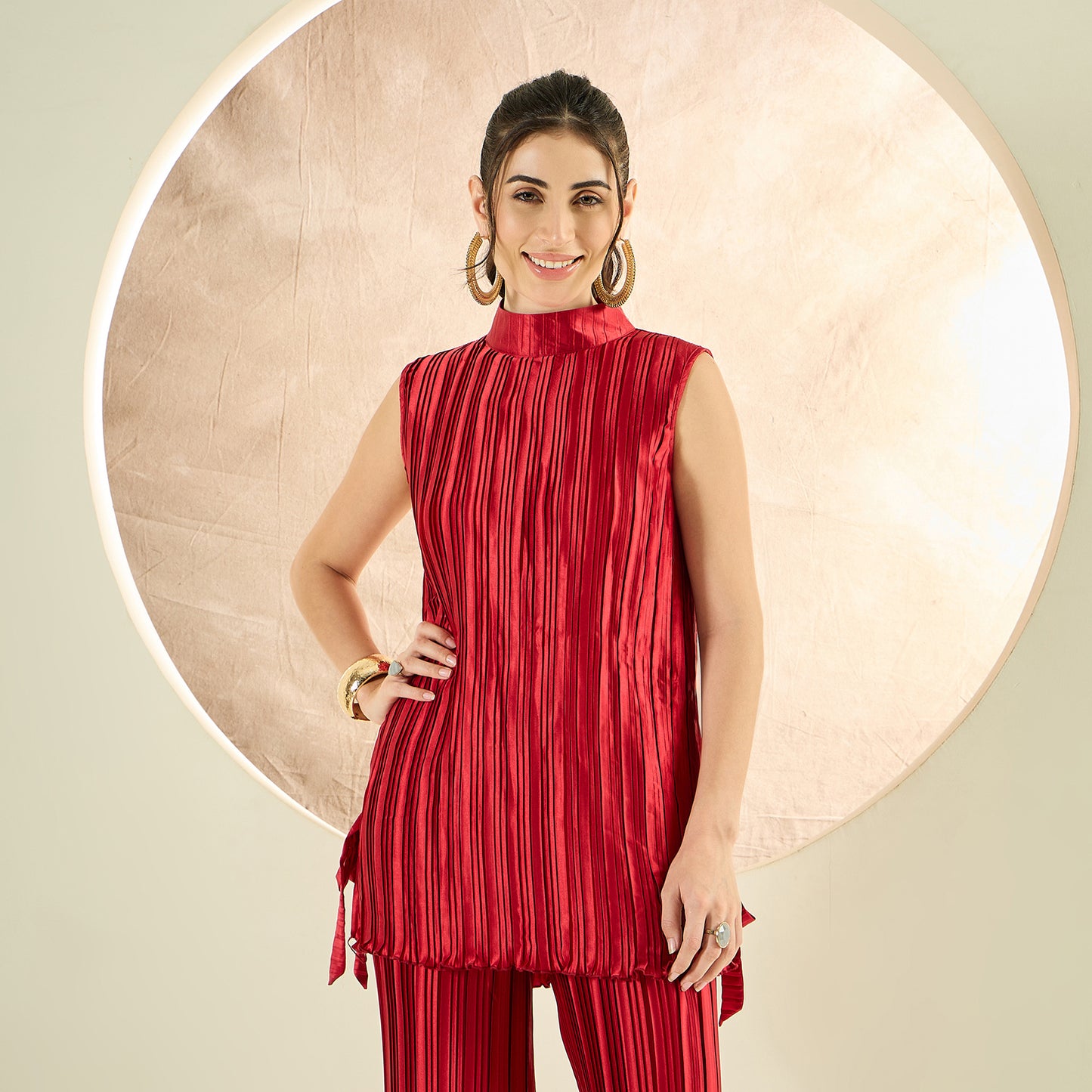 Venetian Red Sleeveless Turtle Neck Box Pleated Top