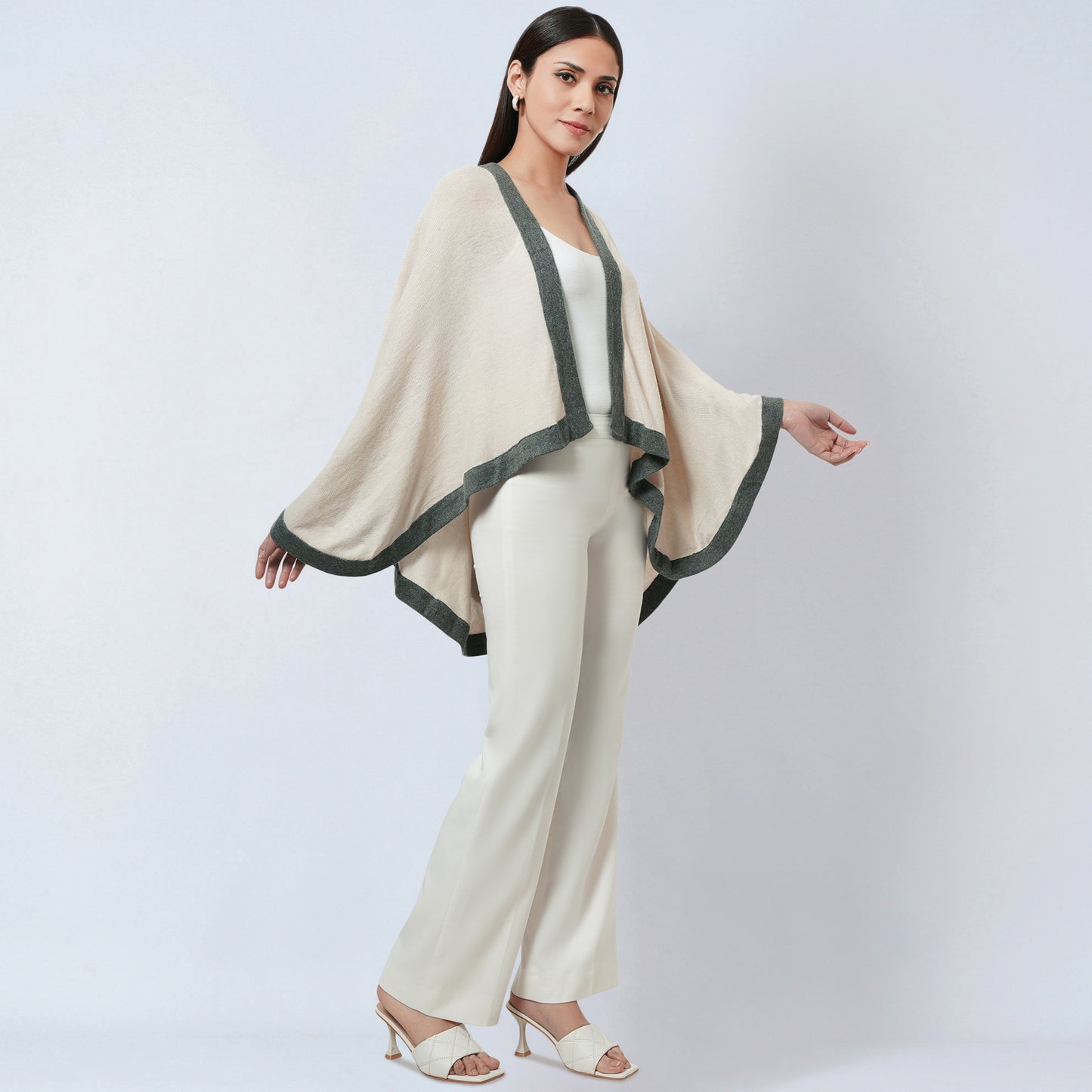 Cream and Grey Short Knitted Cashmere Cape