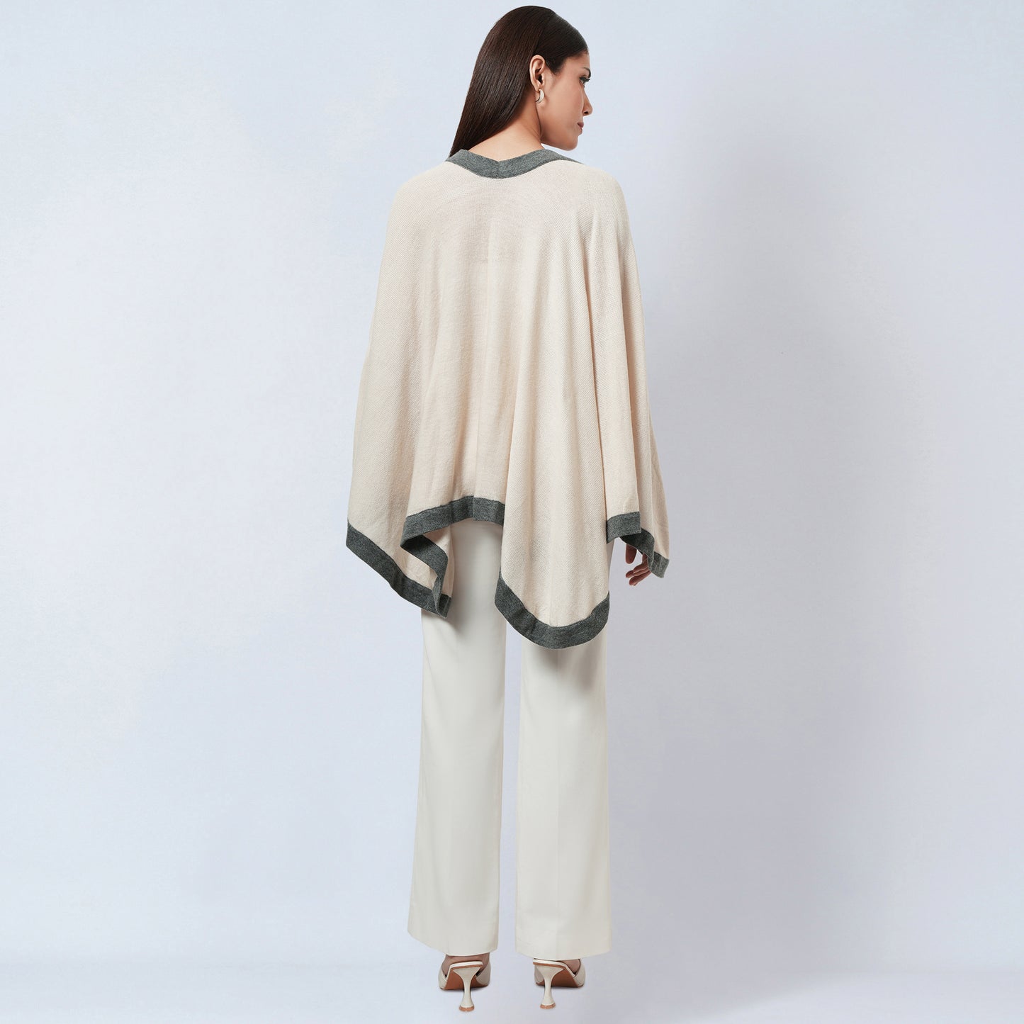 Cream and Grey Short Knitted Cashmere Cape