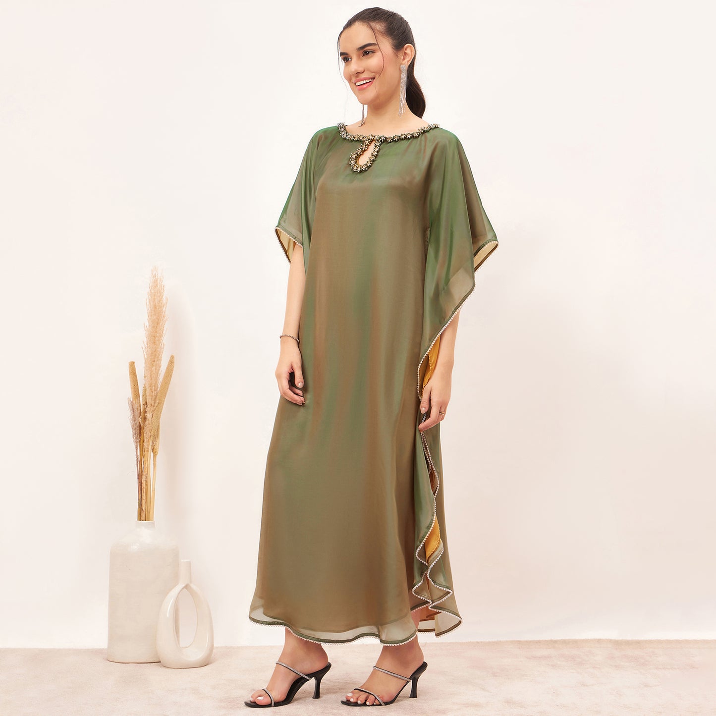 Green Crystal Embroidered Round Kaftan