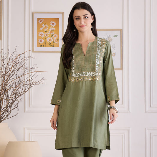 Green Yoke Embroidered Kurta