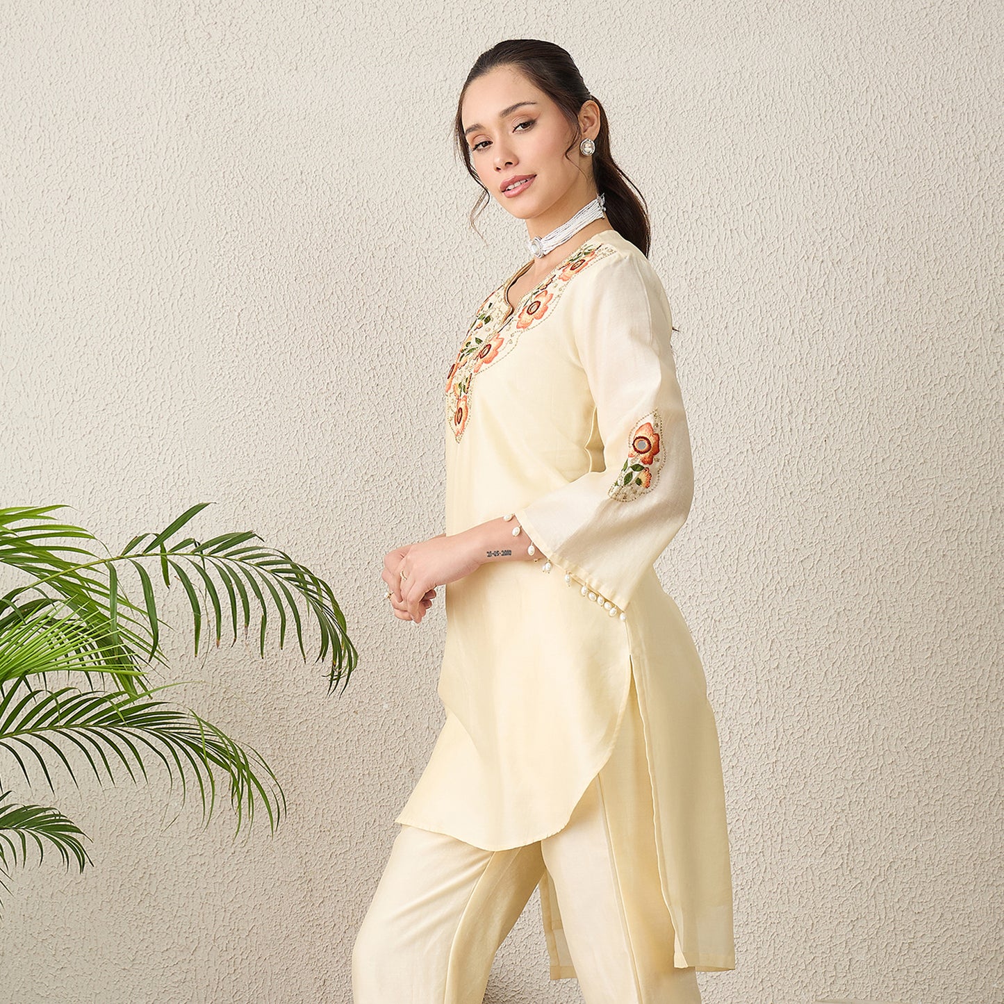 Cream Floral Embroidered High-Low Kurta