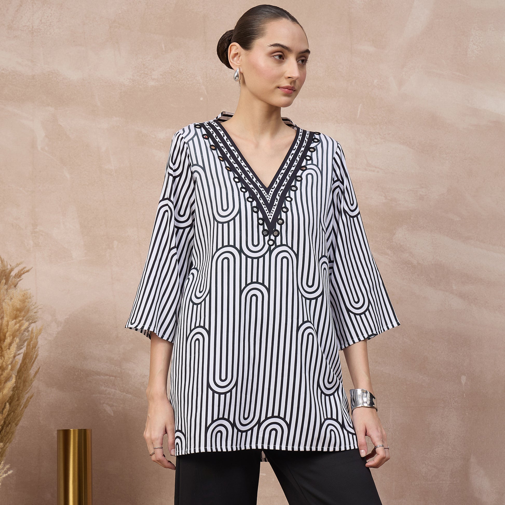 Black and White Geometric Print Kurta for Women – Cotton Satin – Side View | First Resort by Ramola Bachchan