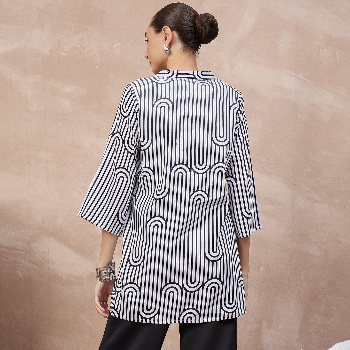 Black and White Geometric Print Kurta for Women – Cotton Satin – Detail View | First Resort by Ramola Bachchan