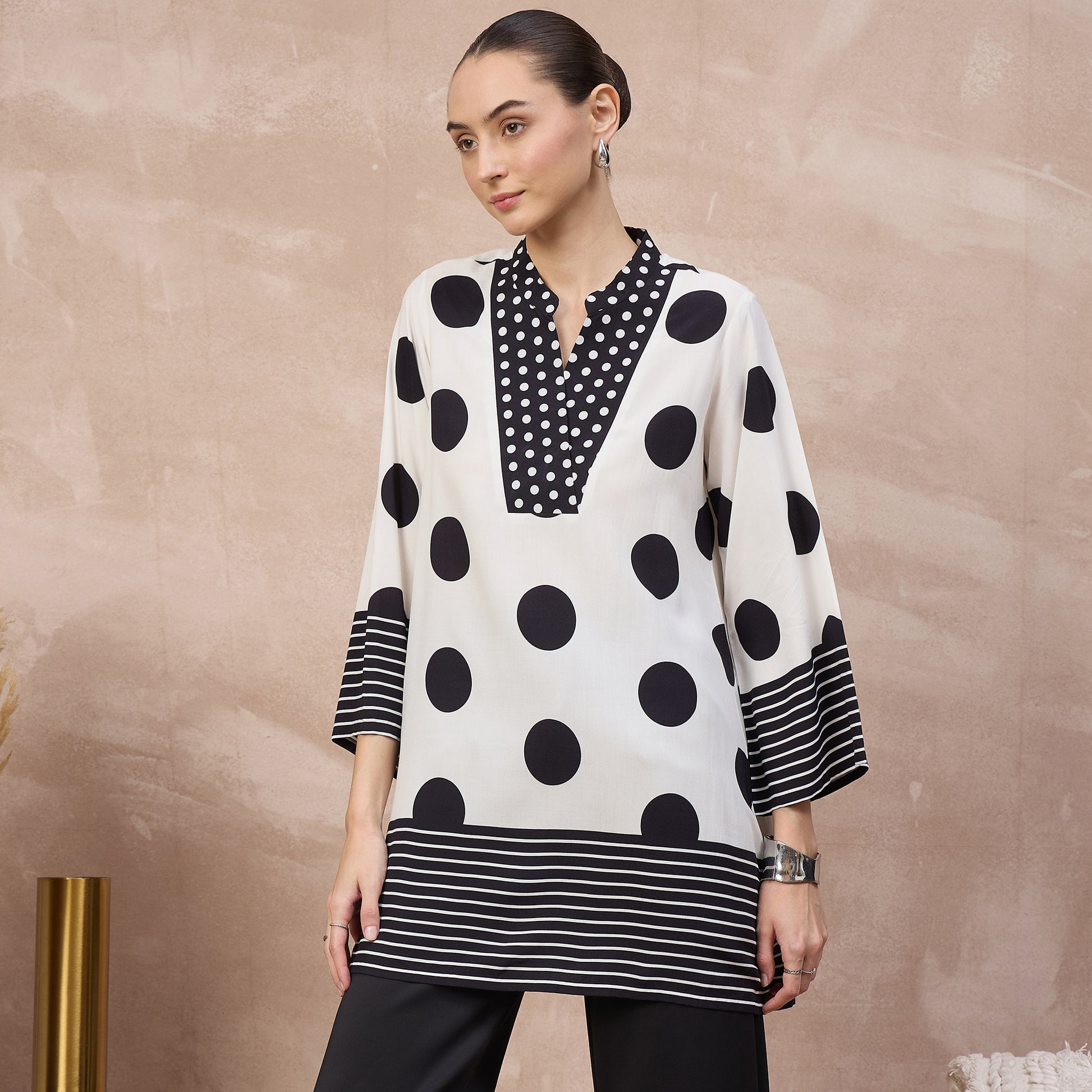 Black and White Geometric Print Kurta for Women – Viscose Rayon – Model View | First Resort by Ramola Bachchan