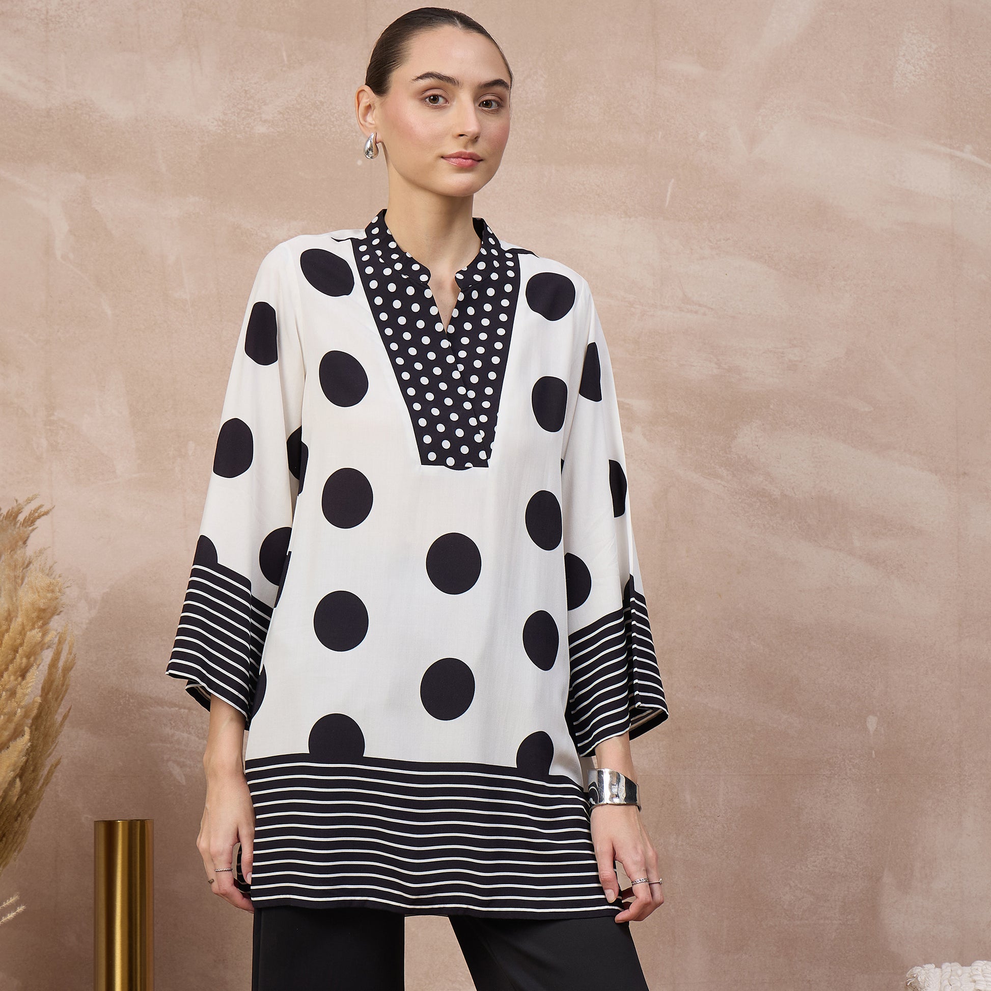 Black and White Geometric Print Kurta for Women – Viscose Rayon – Side View | First Resort by Ramola Bachchan