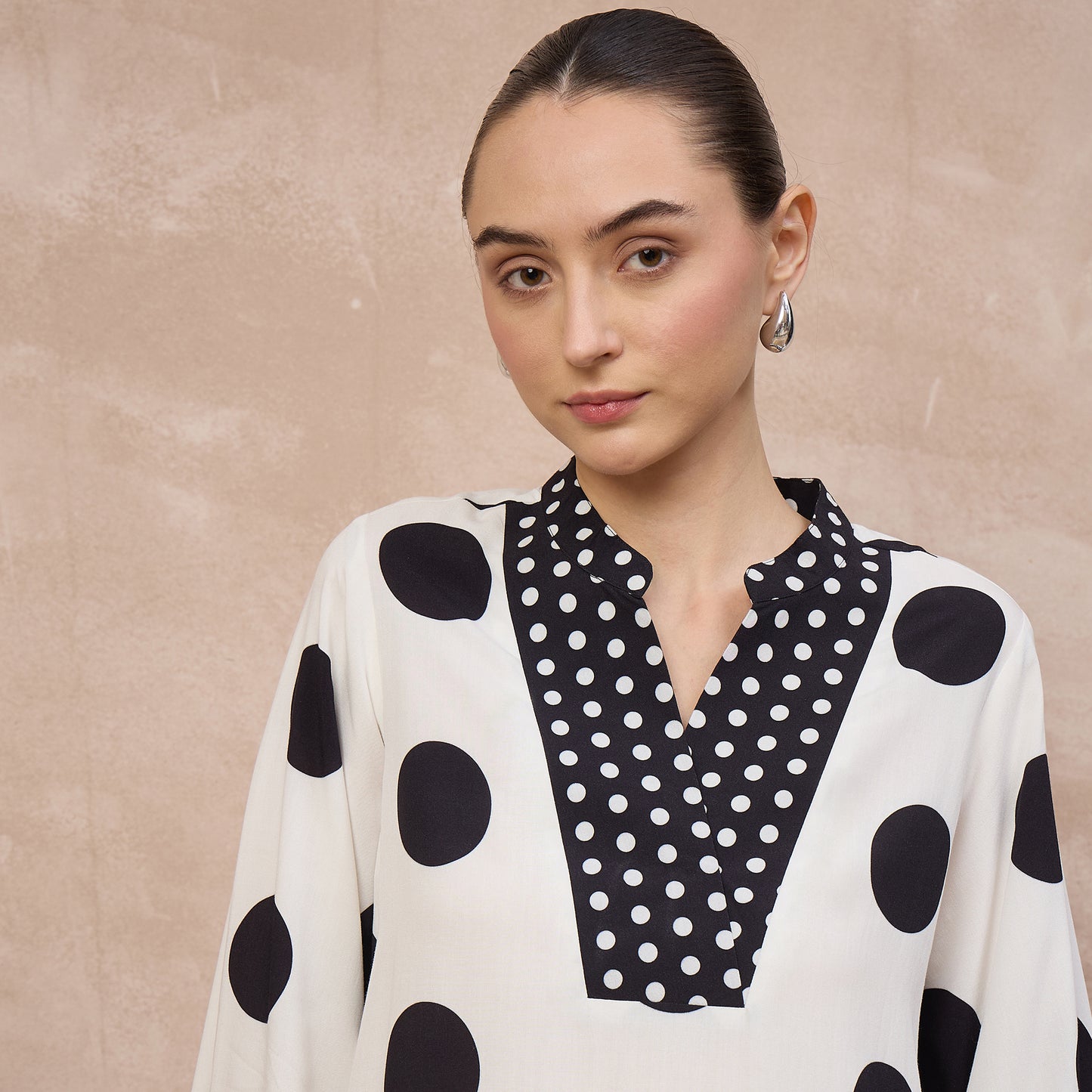 Black and White Geometric Print Kurta for Women – Viscose Rayon – Back View | First Resort by Ramola Bachchan