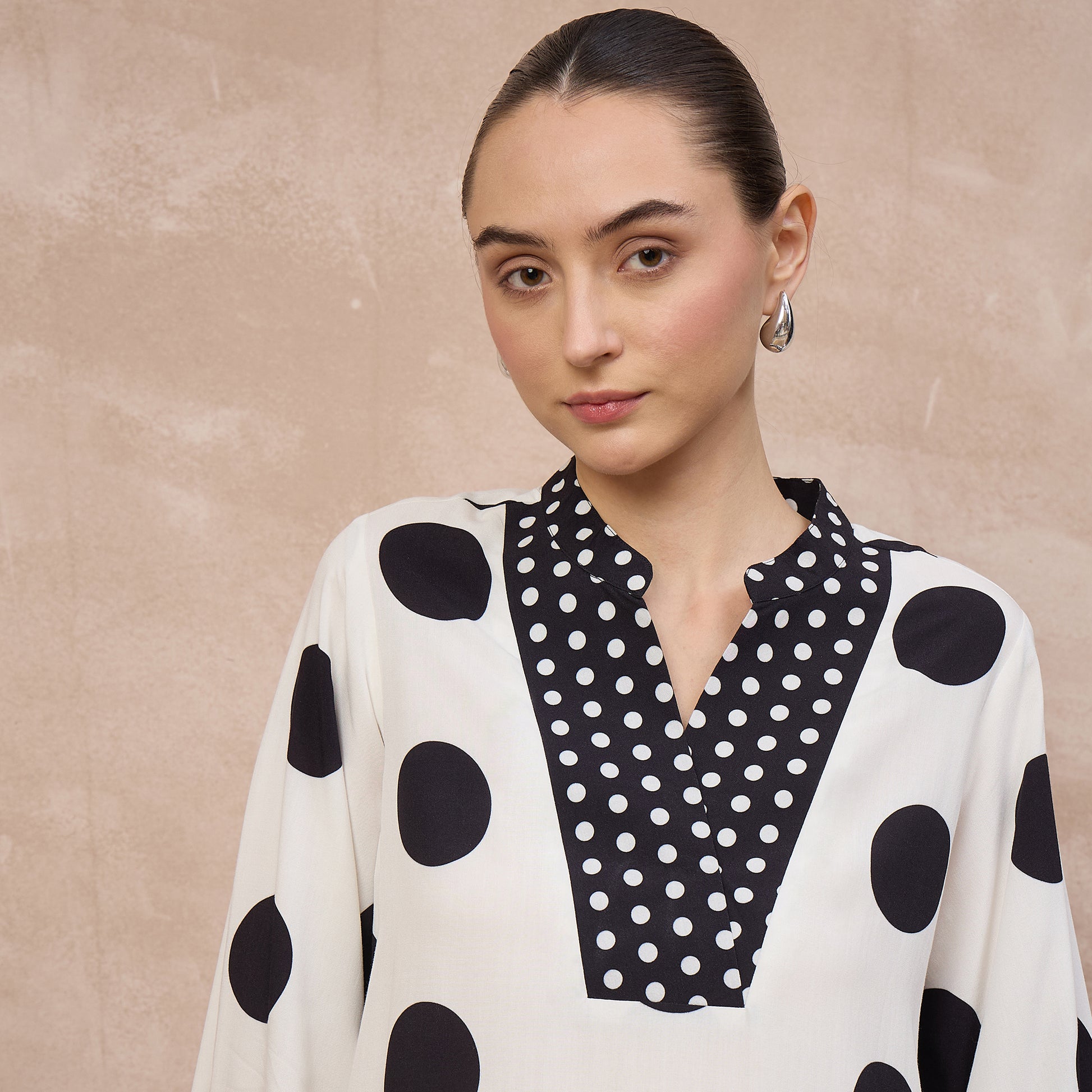 Black and White Geometric Print Kurta for Women – Viscose Rayon – Back View | First Resort by Ramola Bachchan