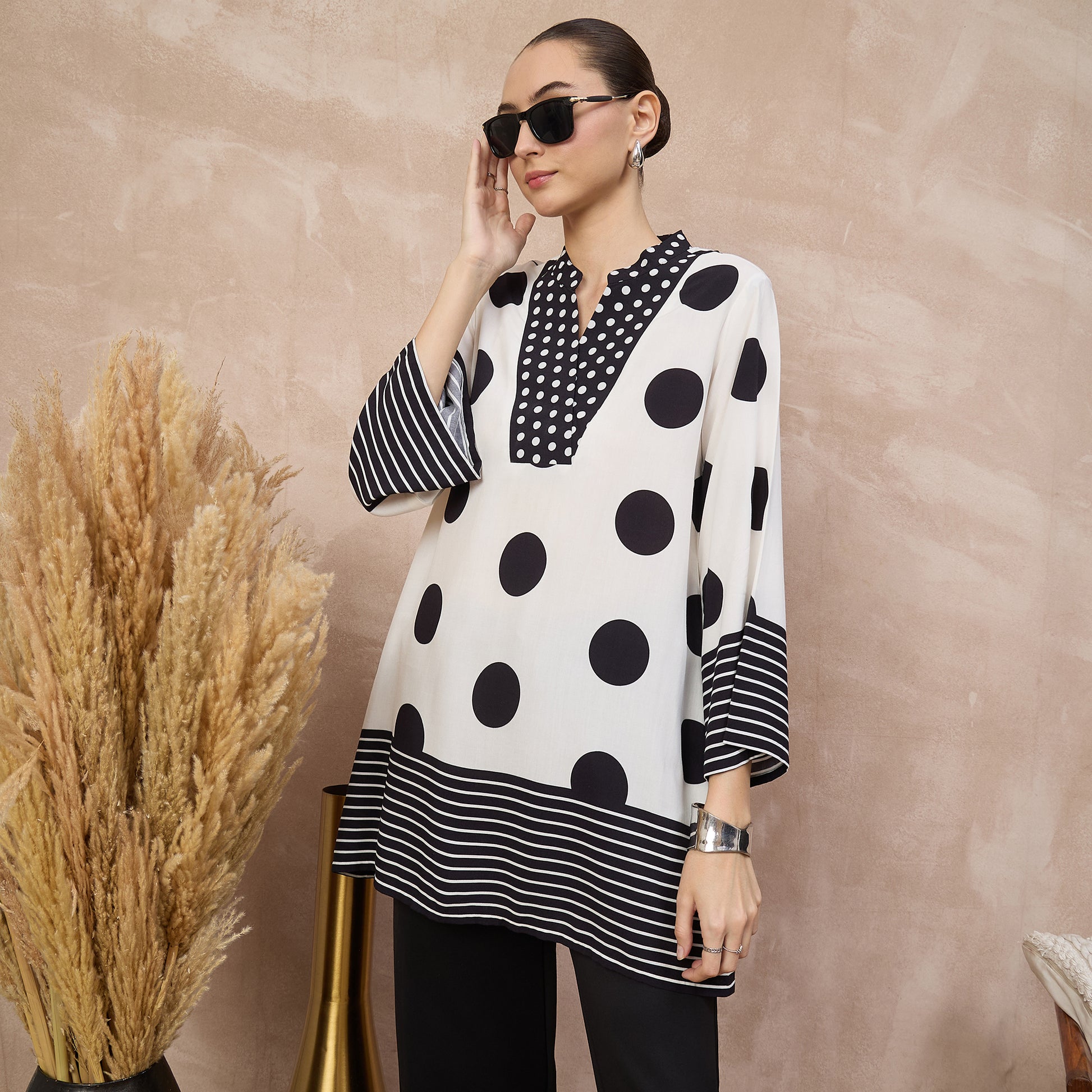 Black and White Geometric Print Kurta for Women – Viscose Rayon – Close Up | First Resort by Ramola Bachchan