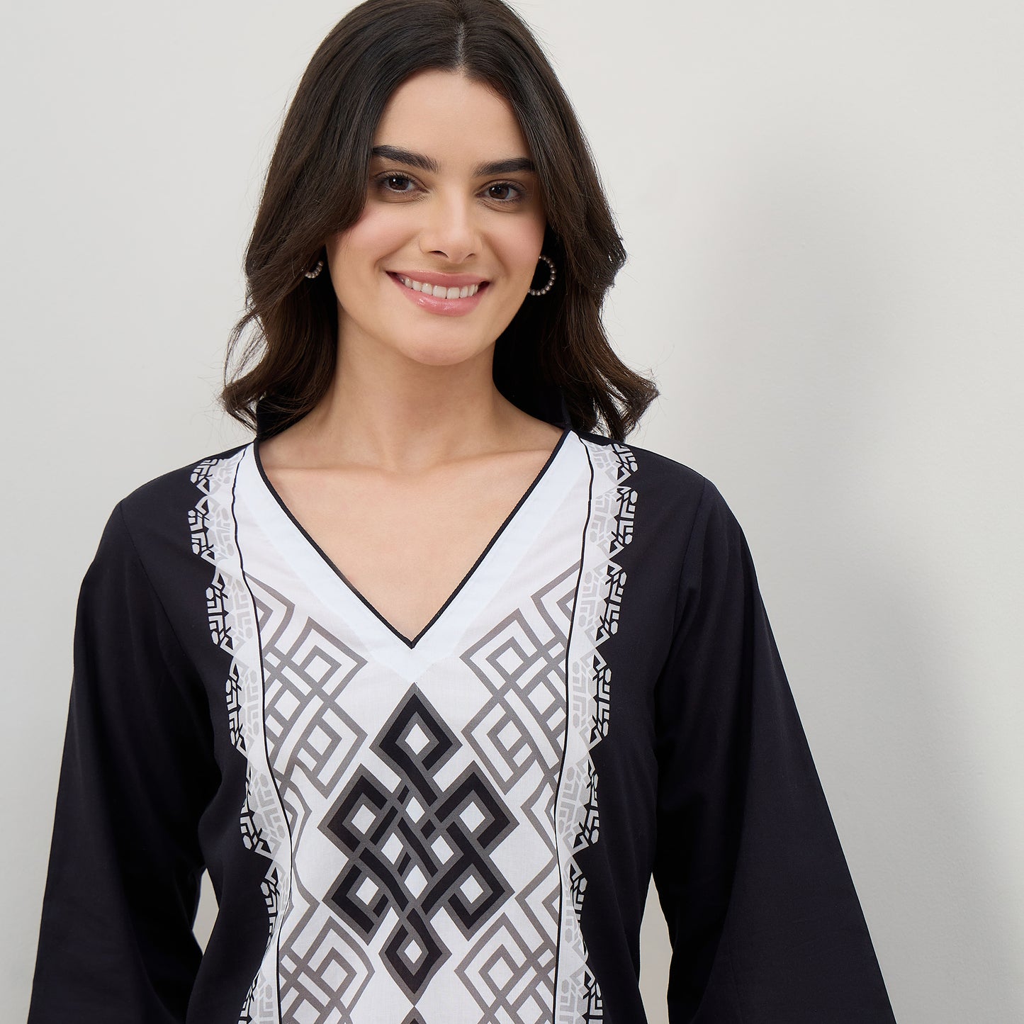 Black and White Geometric Knot Printed Co-Ord Set