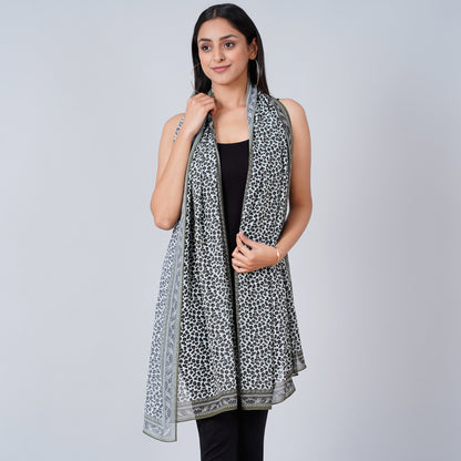 Green Leopard Print Stole