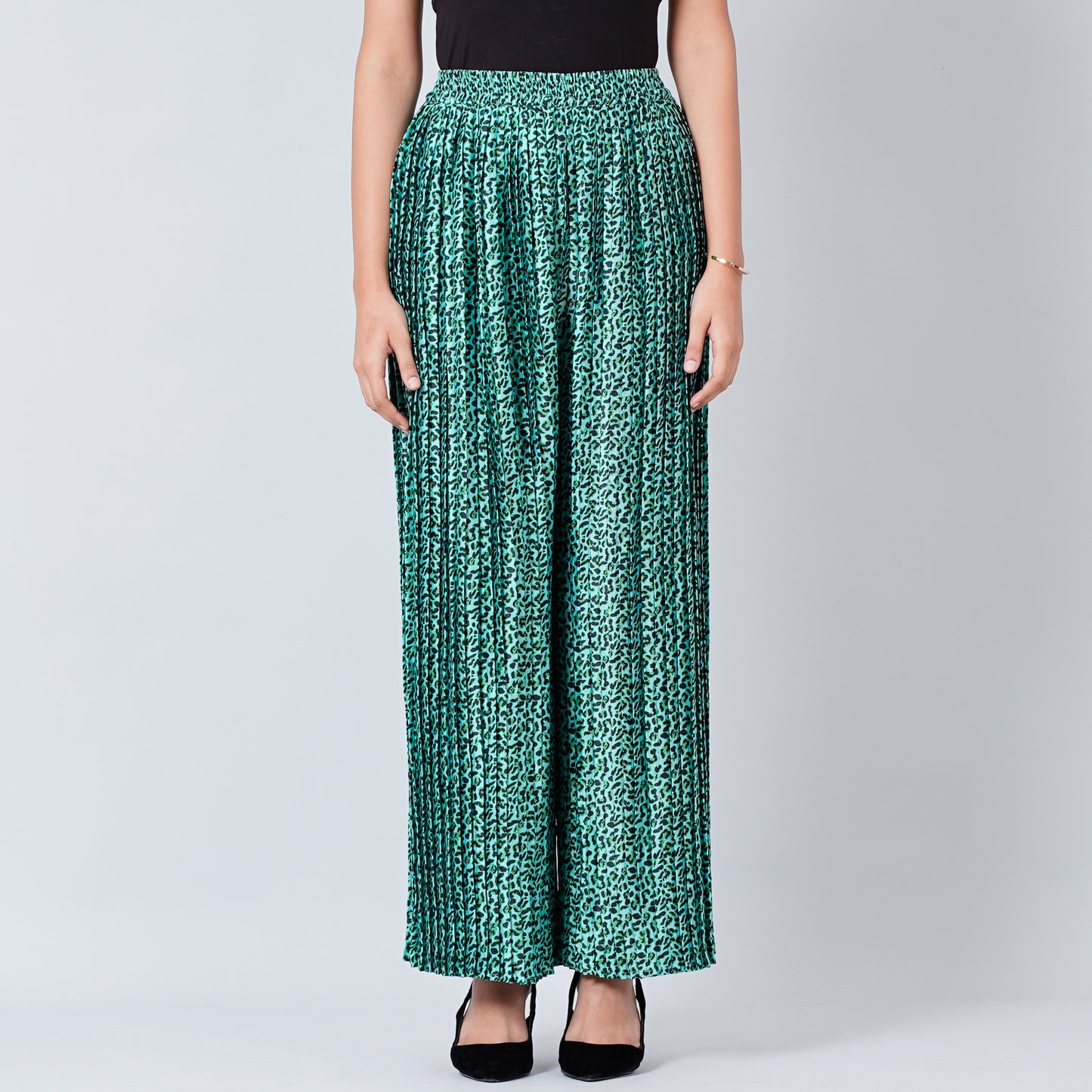 Green Animal Print Pleated Palazzo