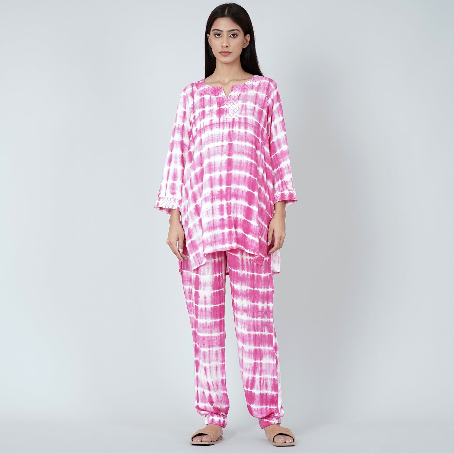 Magenta and White Tie-Dye Lounge Set