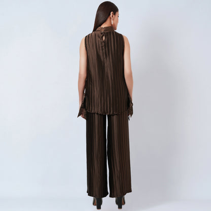 Brown Sleeveless Turtle Neck Box Pleated Top